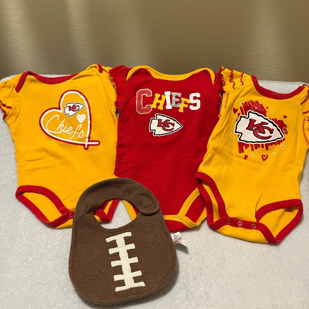 GUC girls KC Chiefs bundle